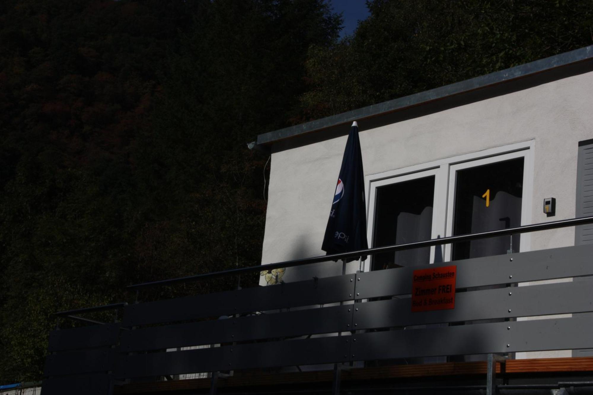 Pension Camping Schausten Cochem Esterno foto