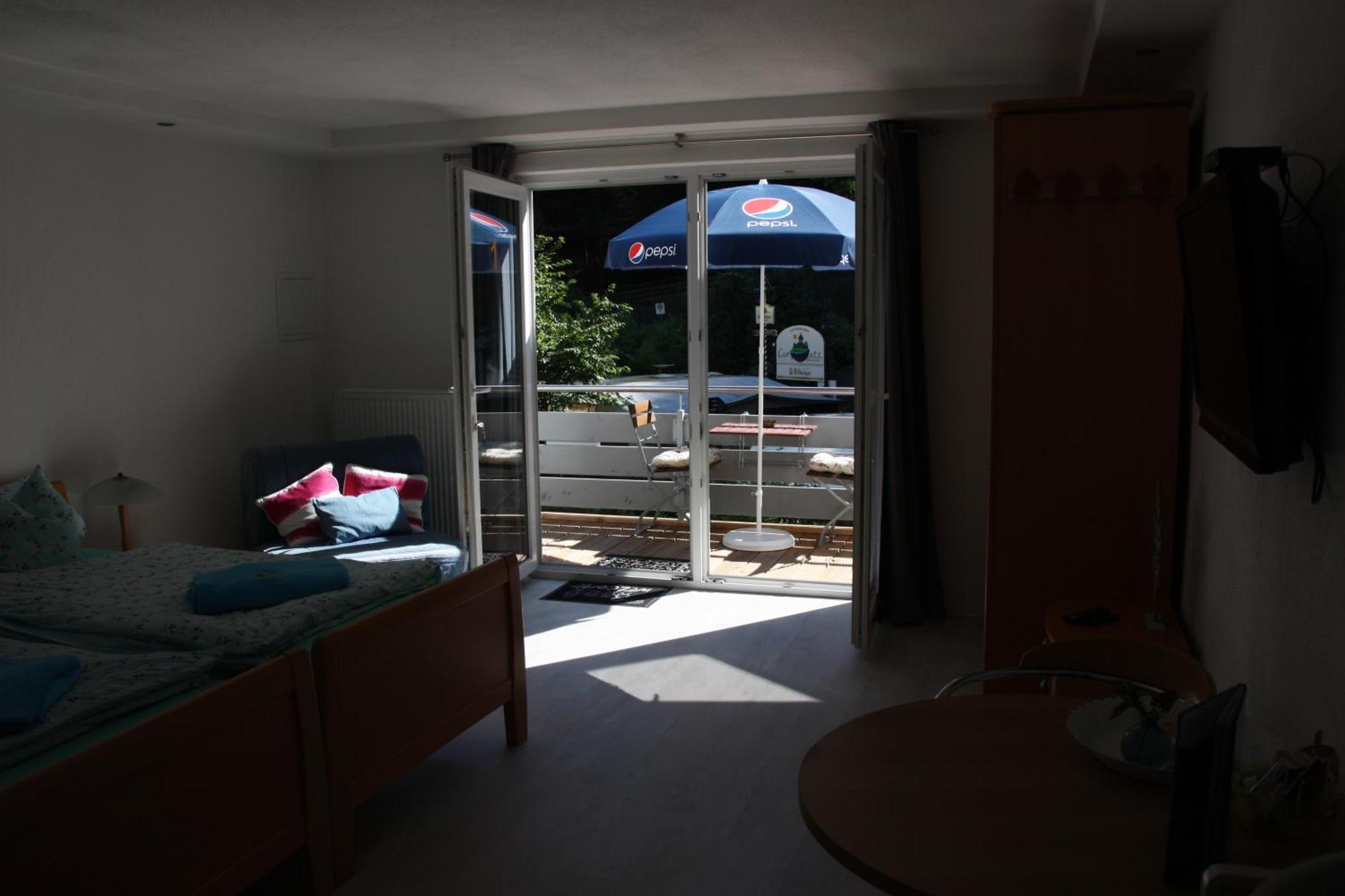 Pension Camping Schausten Cochem Esterno foto