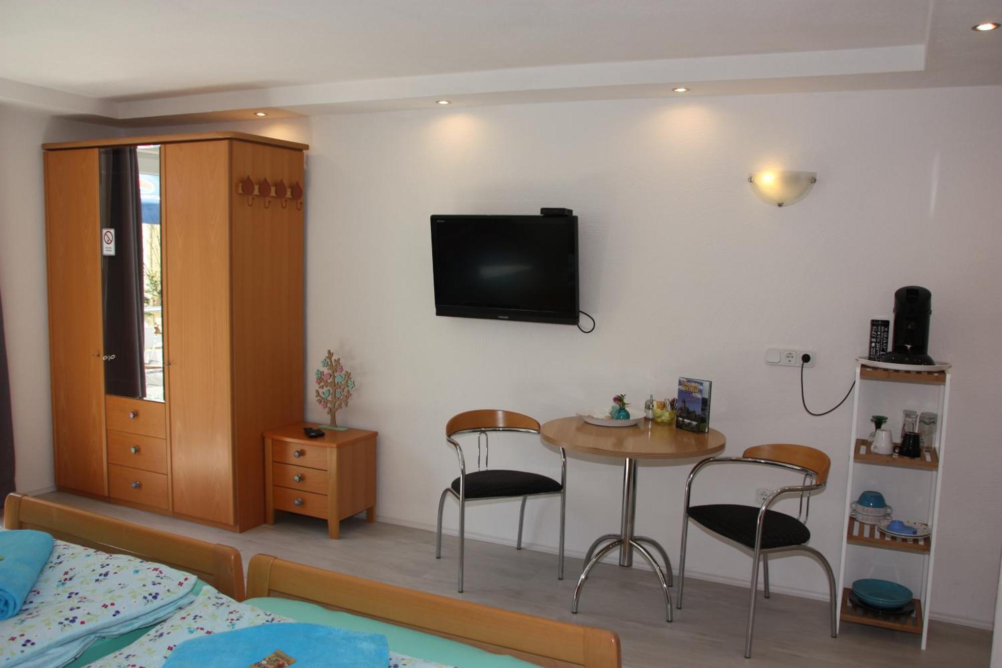 Pension Camping Schausten Cochem Esterno foto