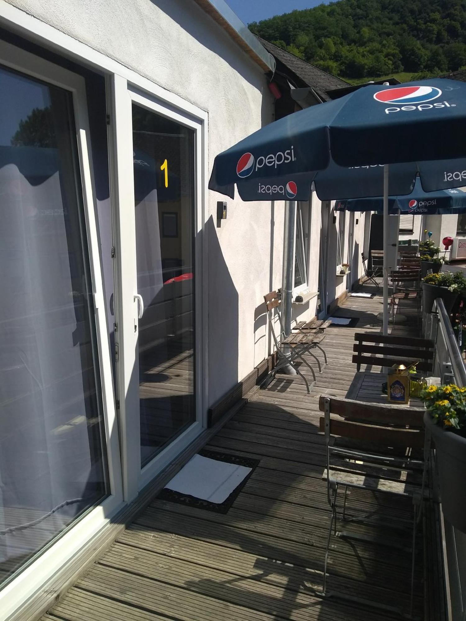 Pension Camping Schausten Cochem Esterno foto