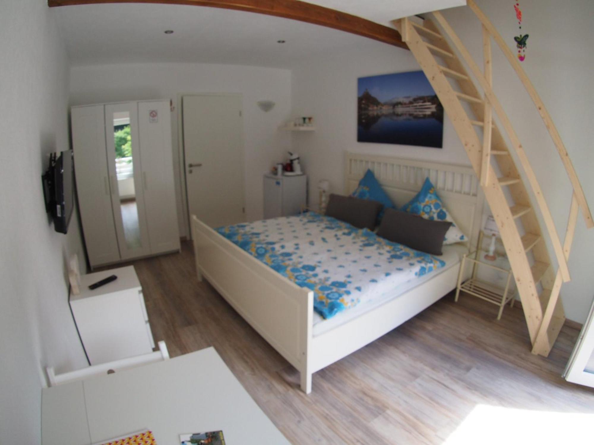 Pension Camping Schausten Cochem Esterno foto