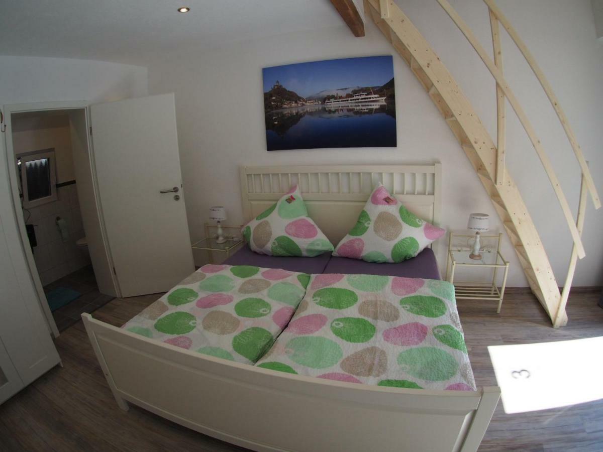 Pension Camping Schausten Cochem Esterno foto